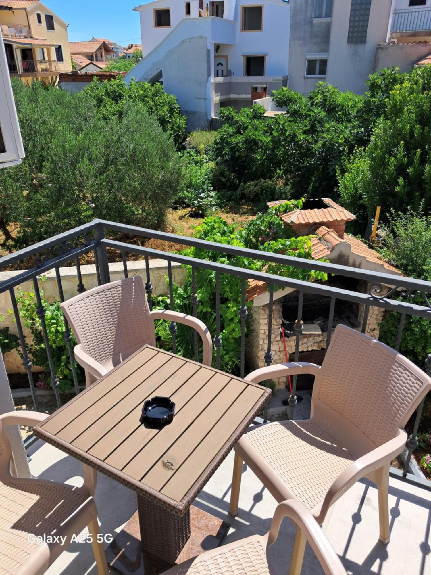 Apartments Tonci Трибунь Экстерьер фото