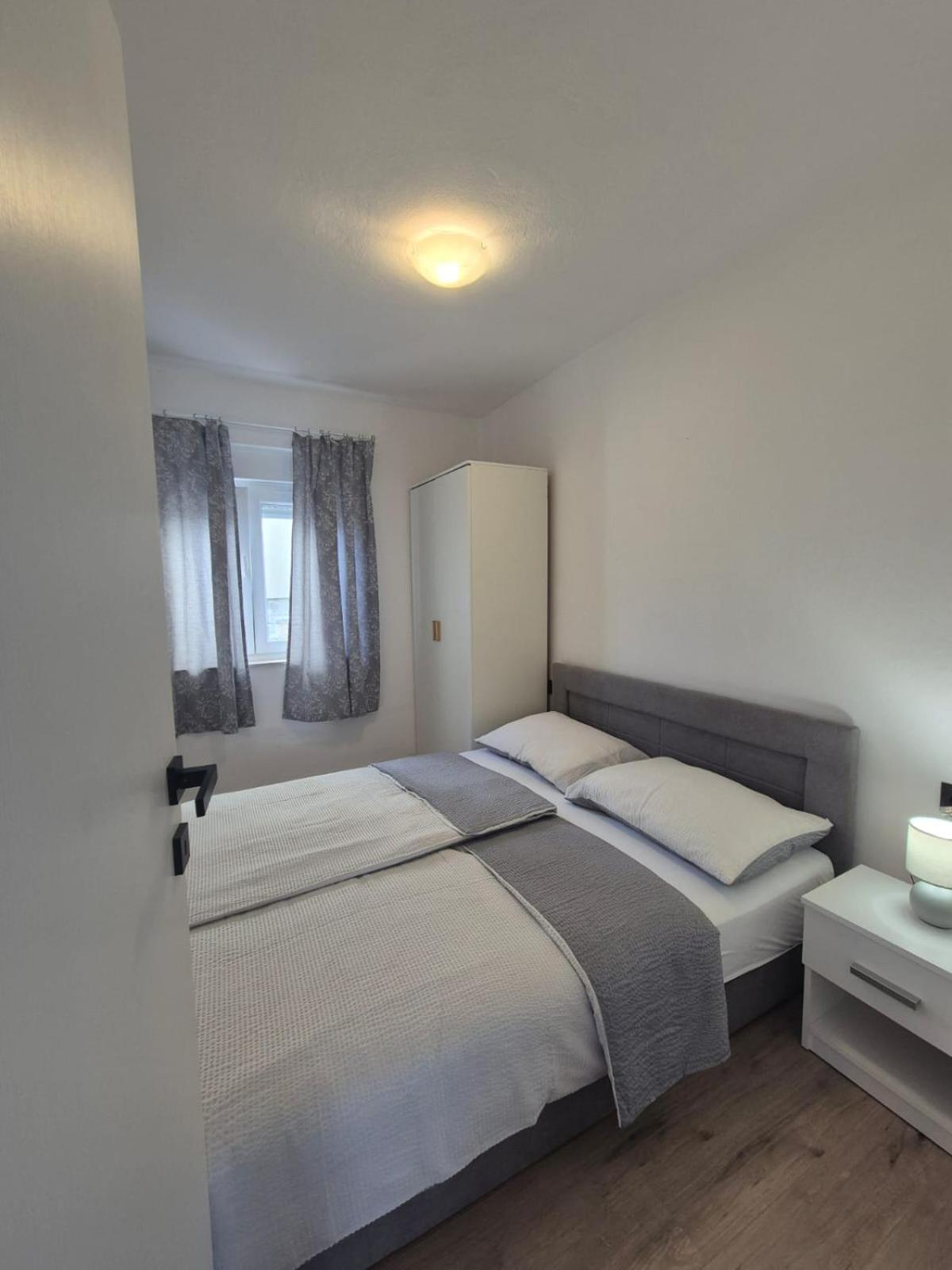 Apartments Tonci Трибунь Экстерьер фото