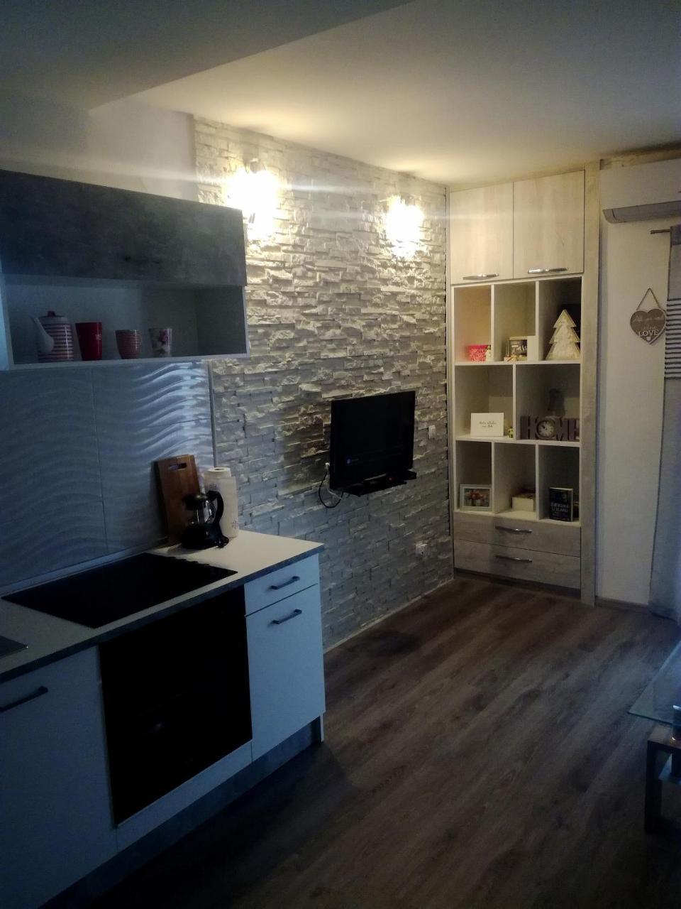 Apartments Tonci Трибунь Экстерьер фото