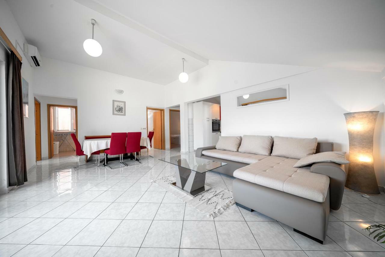 Apartments Tonci Трибунь Экстерьер фото