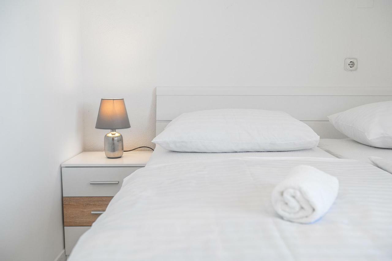 Apartments Tonci Трибунь Экстерьер фото